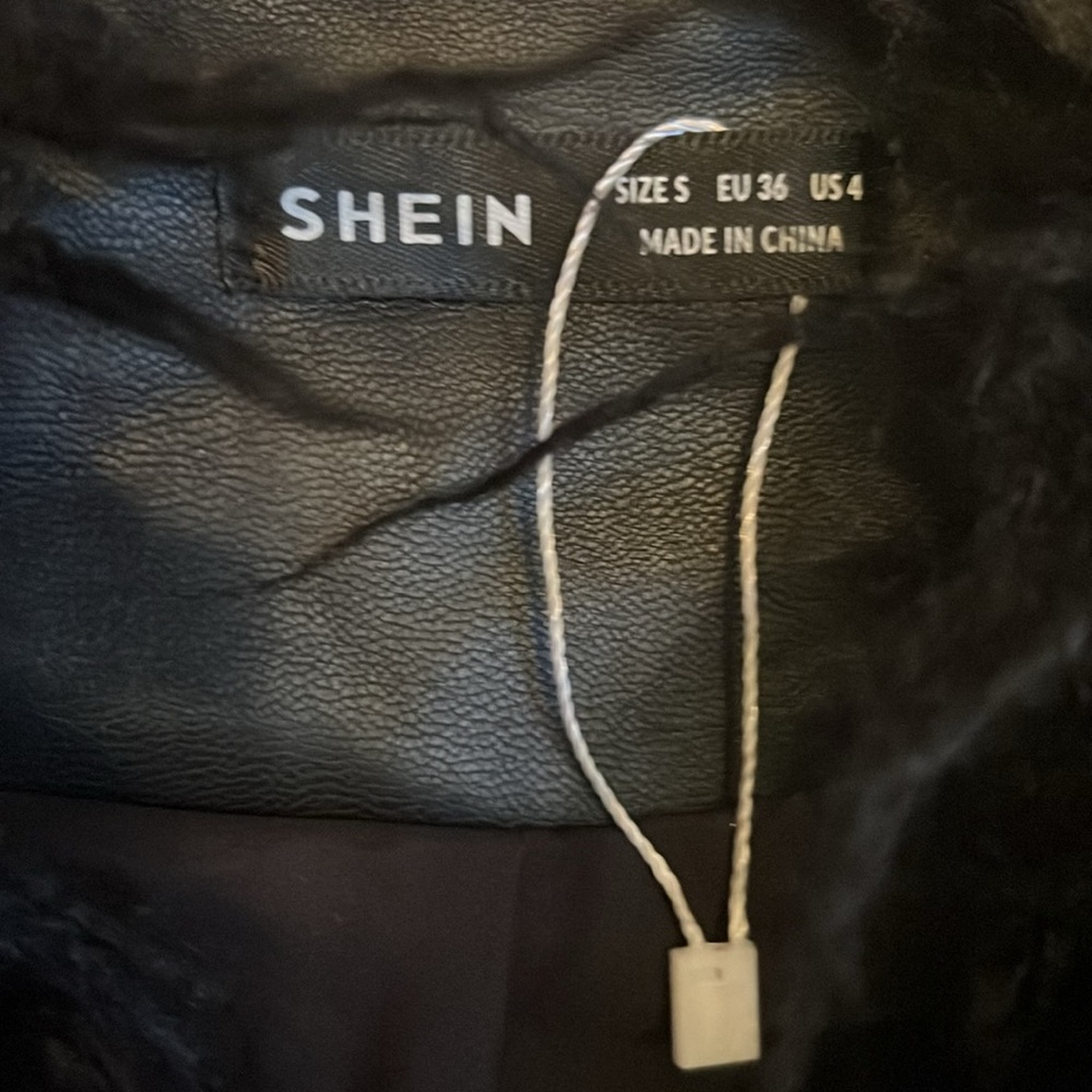 Shein coat - Picture 2 of 3